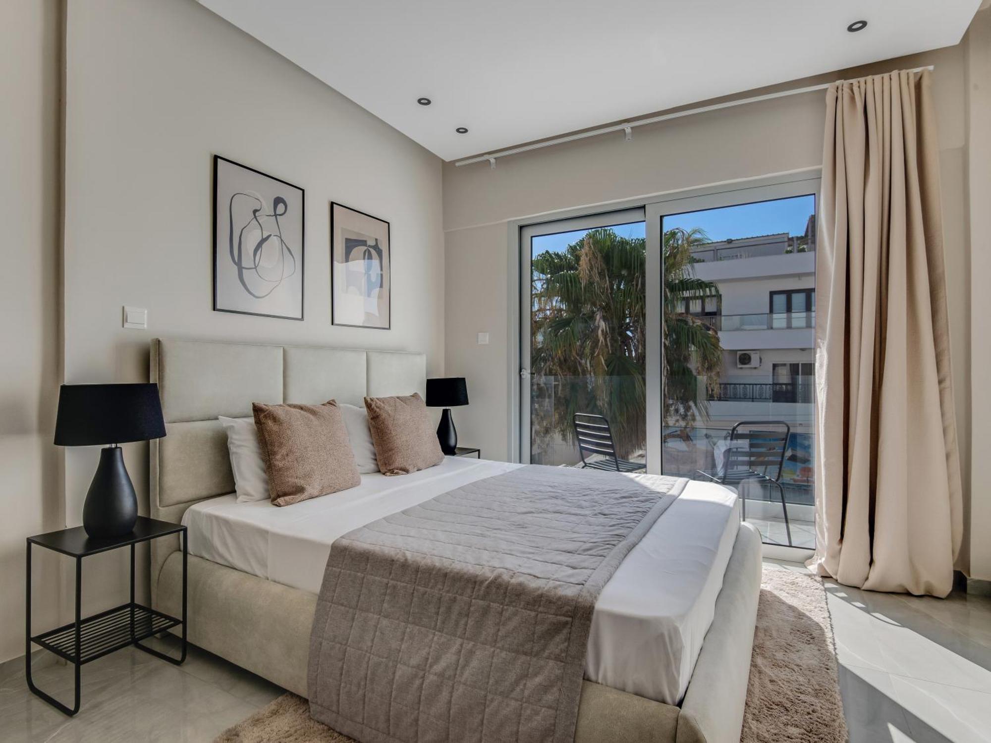Sanders Crystal Larnaca Esterno foto